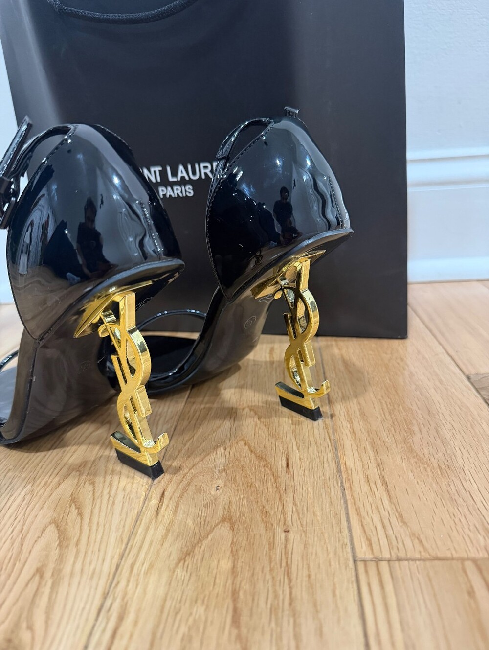Saint Laurent Black Patent Logo Sculptural Heel Sandals - Picture 10 of 11